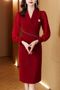 红色连衣裙女长袖春季新款气质女神范V领修身钉珠职业裙子2024